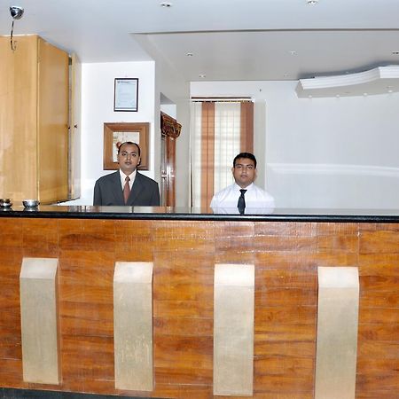Hotel Rajsangam International 巴达米 外观 照片